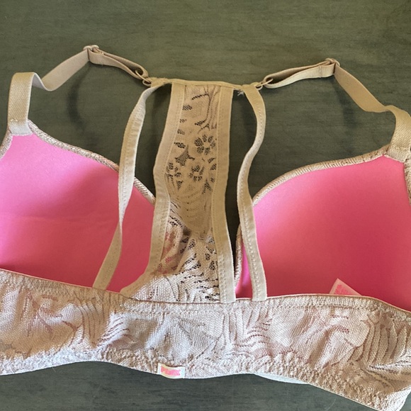 Taupe lace t-back front close PINK VS bra - Picture 2 of 4